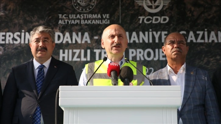 Bakan Karaismailoğlu, Osmaniye'de aceleci katar projesinin tünel imal çalışmasını inceledi