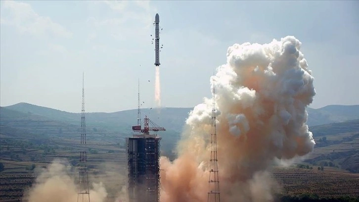 Çin 'Tianhui-4' uydusunu fırlattı