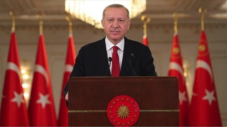 Cumhurbaşkanı Erdoğan'dan yeni sene mesajı: Milletimize şişman ve çelimli Türkiye'yi üstlenme e