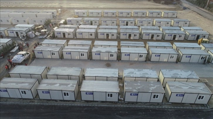 Deprem alanında 356 bin 419 çadır ve 8 bin 530 konteyner kuruldu