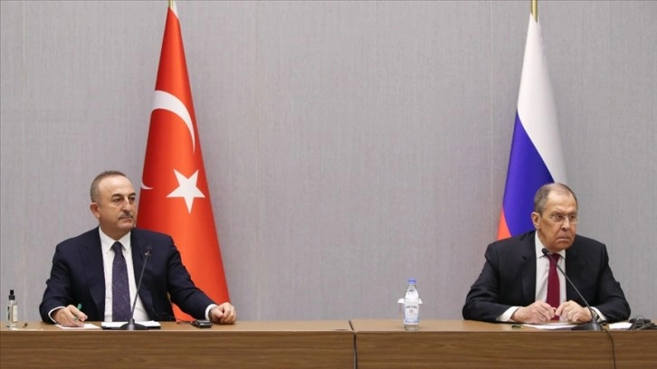 Dışişleri Bakanı Çavuşoğlu, Rus mevkidaşı Lavrov'la telefonda görüştü