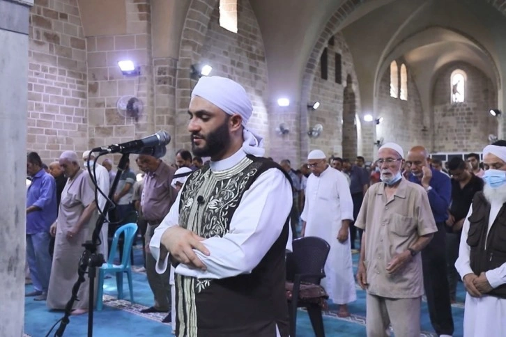 Gazze’deki Büyük Ömer Camii aydınlatıldı