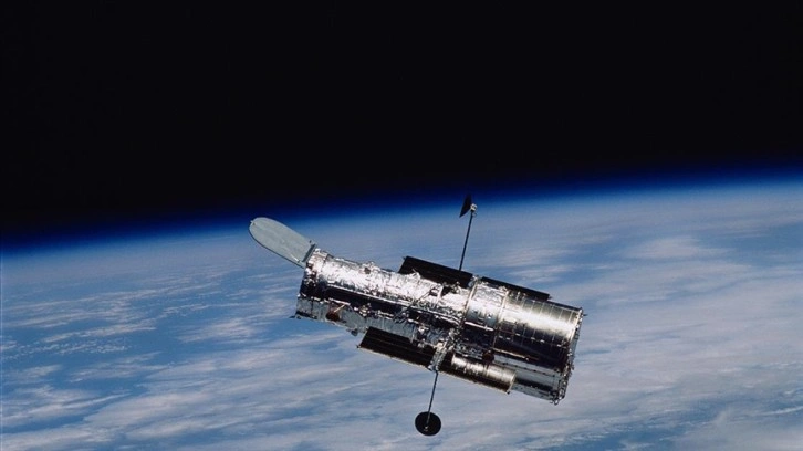 Hubble Uzay Teleskobu dü galaksinin etkileşimini görüntüledi