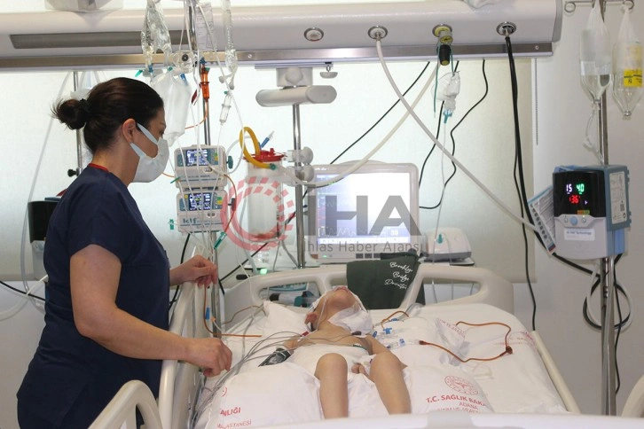 Kimliksiz bebek ve depremzedeler hastanede güvende