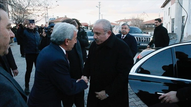 TBMM Başkanı Şentop ve Cumhurbaşkanı Yardımcısı Oktay, Günyüzü Belediyesini ziyaret etti