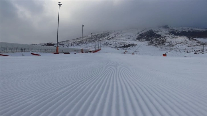 Yıldız Dağı'nda ski sezonu açıldı