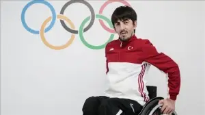 2020 Tokyo Paralimpik Oyunları'nda masa tenisi tek erkeklerde Abdullah Öztürk altın madalya kaz