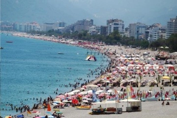 2021 yılını 9 milyonu aşkın turistle tamamlayan Antalya’ya maksimum turist Rusya’dan geldi