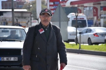 68 yaşında elinde bastonuyla İzmir’den Çanakkale’ye yürüyor