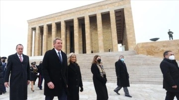 ABD'nin acemi Ankara Büyükelçisi Flake, Anıtkabir'i görüşme etti