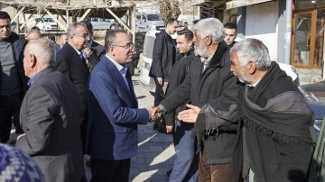 Adalet Bakanı Bozdağ, Diyarbakır'da depremzedeleri görüşme etti