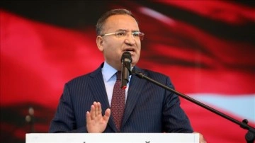 Adalet Bakanı Bozdağ: Gizli bulunan soruşturmanın bilgilerini Sayın Kılıçdaroğlu'na ki iletiyor