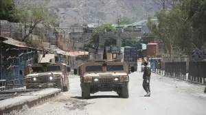 Afganistan'ın kuzeydoğusunda bir vilayet merkezi daha Taliban kontrolüne geçti