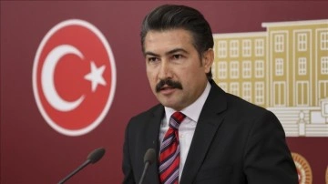 AK Parti'li Özkan: İYİ Parti, evlilik dışı ortak bağlaşma zarfında peçe vazifesi görüyor
