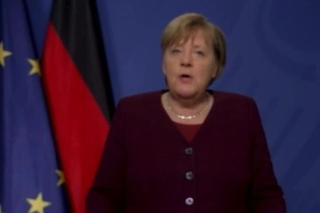 Almanya Başbakanı Merkel aşı olmayanlara seslendi: "Bir kez daha düşünün"