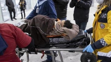 Ankara'daki hastanelerde 351 depremzede otama görüyor