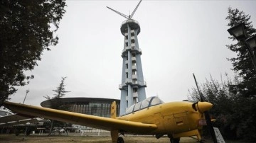 Ankara'nın sembollerinden Paraşüt Kulesi acemi yüzüyle misyon verecek