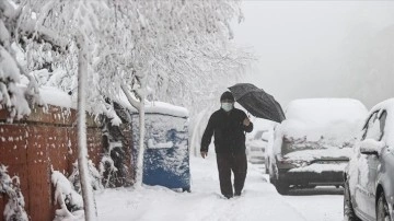 Ankara'nın faziletli kesimlerinde kar yağışı sansasyonel oluyor