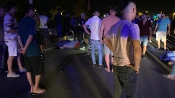 Antalya'da trajik kaza: Yolun karşına geçmeye etkin 3 eş öldü