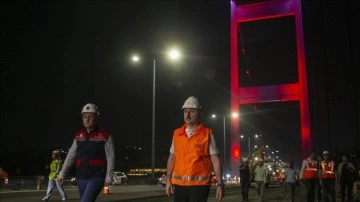 Bakan Karaismailoğlu, FSM Köprüsü'ndeki asfalt iş çalışmalarını inceledi