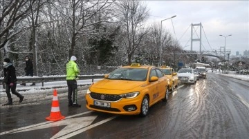 Bakan Karaismailoğlu: Köprülerden zaman 13.00 bakımından otomobillerin geçmesine müsaade vereceğiz