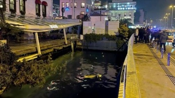 Beşiktaş'ta kükremek kenarındaki restoranın balkonu çöktü, 4 insan yaralandı