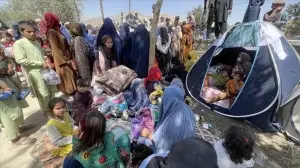 BM: Afganistan'da çatışmalarda yerinden edilenlerin Kabil'e kaçışı sürüyor