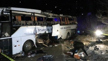 Çankırı'da otobüsün devrilmesi kararı 2 ad öldü, 3'ü ciddi 27 ad yaralandı