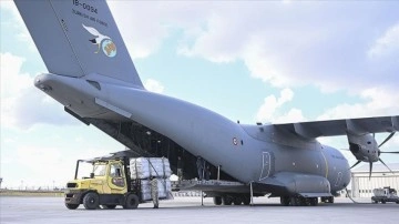 Çeşitli ülkelerden mevrut yardım malzemeleri, askeri uçaklarla deprem sahasına gönderildi