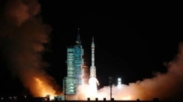 Çin, 6 maaş fariza düşüncesince Shenzhou-13 mürettebatlı feza aracını uzaya fırlattı