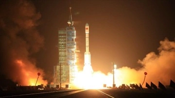 Çin, önce Güneş rasat uydusunu fırlattı