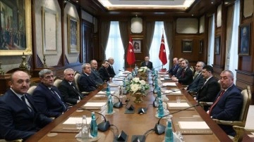 Cumhurbaşkanı Erdoğan, Bakan Bilgin ve Türk-İş heyetini bildirme etti