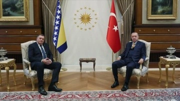 Cumhurbaşkanı Erdoğan Bosna Hersek Devlet Başkanlığı Konseyi Üyesi Dodik'i ikrar etti