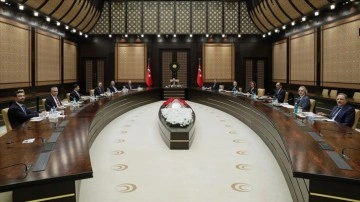 Cumhurbaşkanı Erdoğan, Cumhurbaşkanlığı Politika Kurulu başkanvekilleriyle derinti yaptı