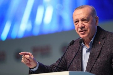 Cumhurbaşkanı Erdoğan: 'Kadrolu ve sözleşmeli öğretmen ayrımını kaldırıyoruz'