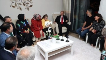 Cumhurbaşkanı Erdoğan, kentsel dönüşümde doğruluk sahibi ailenin evine mihman oldu