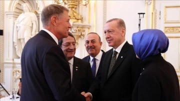 Cumhurbaşkanı Erdoğan'dan, Avrupa Siyasi Topluluğu Zirvesi'nde koyu diplomatlık trafiği
