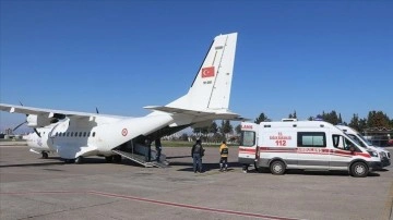 Depremde vurulan 44 insan Adana'dan uçakla Ankara'ya gönderme edildi
