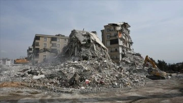 Depremlerde yıkılan binalarla ait kusuru mevcut 768 kuşkulu karşı muamele yapıldı
