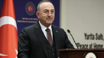 Dışişleri Bakanı Çavuşoğlu: Ukrayna'daki Türk vatandaşlarının karadan boşaltma süreci başladı