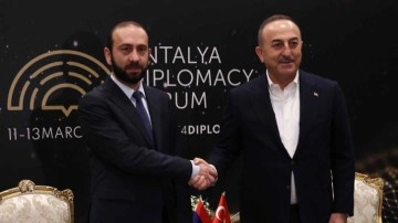 Dışişleri Bakanı Mevlüt Çavuşoğlu ile Mirzoyan ile buluştu 13 sene sonraları Ermenistan ile önceki görüşme