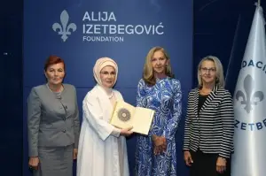 Emine Erdoğan Saraybosna'da Aliya İzzetbegoviç Vakfı'nı ziyaret etti