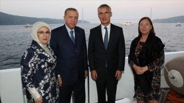 Emine Erdoğan'dan NATO Genel Sekreteri Stoltenberg ve eşinin ziyaretine bağlı paylaşım