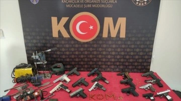 Eskişehir'de silah kaçakçılığı operasyonunda 9 meşkûk yakalandı