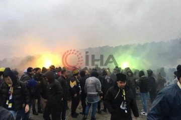 Fenerbahçeli taraftarlar TFF’yi protesto düşüncesince Riva’ya akın etti