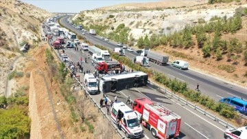 Gaziantep'teki kazada yaralananlardan 16'sı taburcu edildi, 5'i ciddi 13 bireyin tedav
