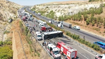 Gaziantep'teki trafik kazasına müdahil otobüs himmet haddini aşmış