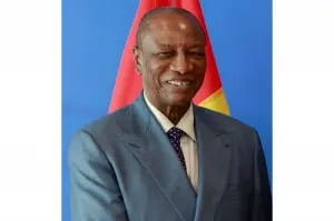Gine’de darbe iddiası: Cumhurbaşkanı Conde’nin gözaltına alındığı öne sürüldü