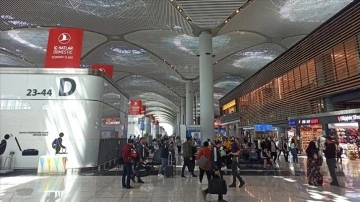 İGA'dan yolculara "havalimanına gelmeden seferinizi arama edin" uyarısı