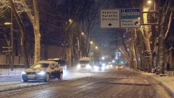 İmamoğlu'ndan İstanbul'da çarpıcı bulunan kar yağışıyla ilgilendiren açıklama!